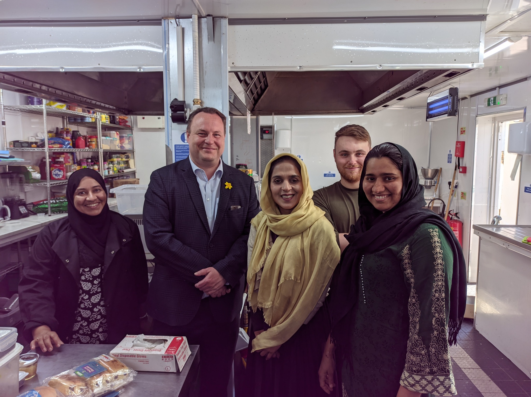 Chris Stephens MP visits the Crookston Community Group, at Tiffin in Bellahouston, and their final Lunch Club of the summer. Tariq, Nasreen and the whole team provide a fantastic service to the community with their ever expanding services.